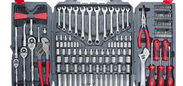 Top 6 Essential Must Have Tools for Every Car Repairs
